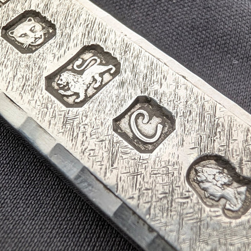 1977 British pure silver Jubilee ingot pendant, 51g, with pure silver twisted chain necklace, J&D